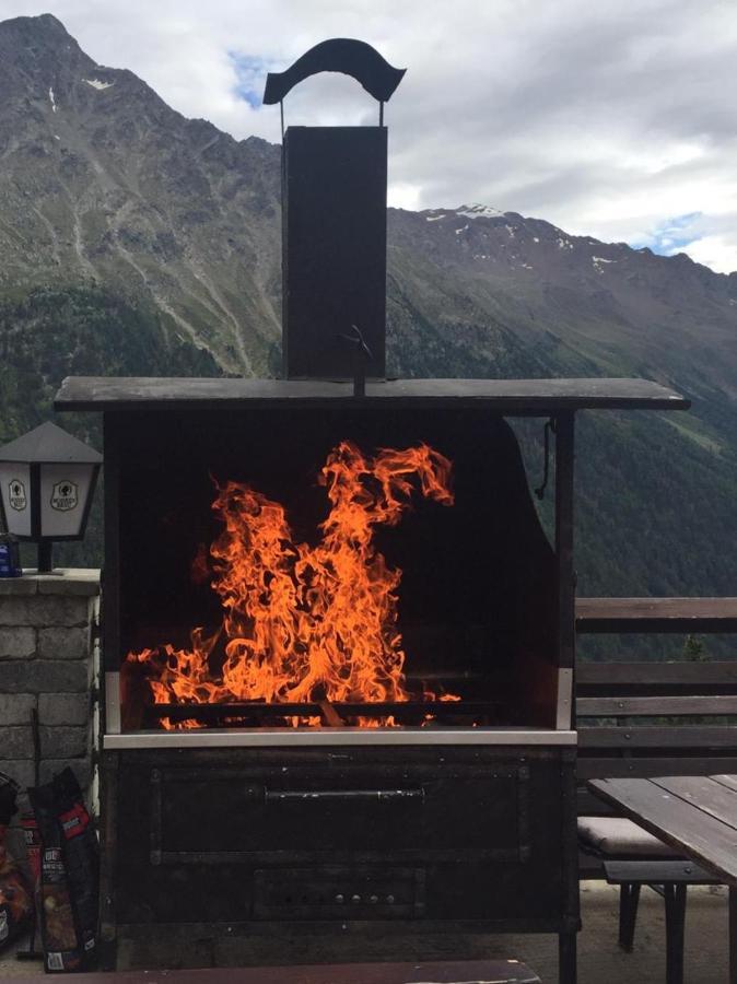 Alpengasthof Gaislach Alm Hotel Solden Exterior photo